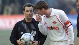 «Стою голым в судейской. Вдруг бросается овчарка — хорошо, ничего не оторвала». Матчи ЦСКА со «Спартаком» навсегда запомнились этому арбитру