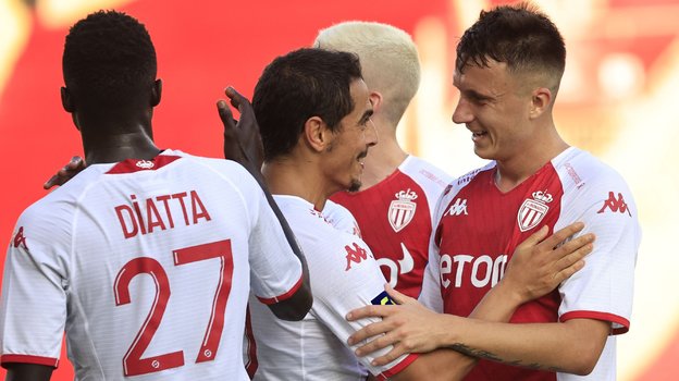 Александр Головин с партнерами по «Монако». Фото AFP Александр Головин с партнерами по «Монако». Фото AFP