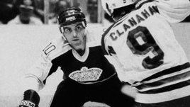 «Мочи коммуниста!» Хоккеист сбежал из СССР ради мечты, но столкнулся в США с тотальной ненавистью