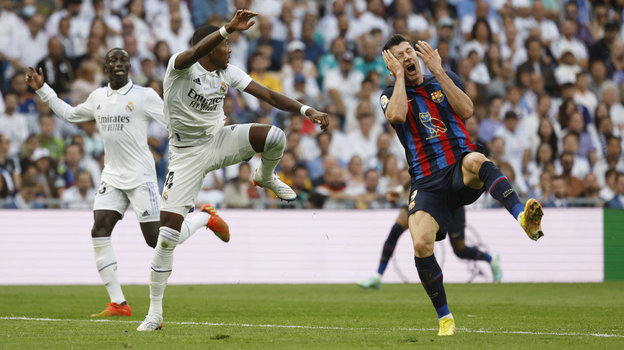 Давид Алаба и Роберт Левандовски. Фото Reuters Давид Алаба и Роберт Левандовски. Фото Reuters