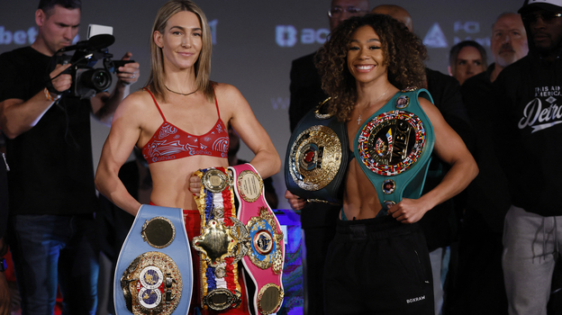 Миакаэла Майер и Алисия Баумгарднер. Фото Reuters Миакаэла Майер и Алисия Баумгарднер. Фото Reuters