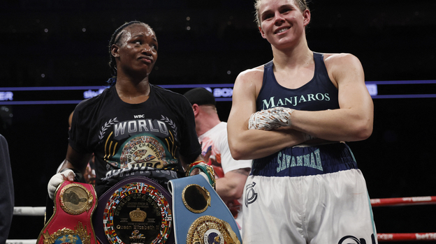 Кларесса Шилдс и Саванна Маршалл. Фото Reuters Кларесса Шилдс и Саванна Маршалл. Фото Reuters