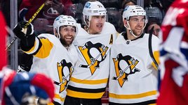 Малкин не отстает от Овечкина! Звездный ветеран выстрелил дублем