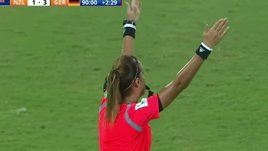 Матч ЧМ-2022 завершили на 7 минут раньше. А потом играли в поддавки