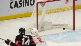 И Овечкин не помог. «Вашингтон» развалился на глазах