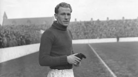 За «Манчестер Сити» играл чудом выживший немецкий солдат. Удивительная судьба Берта Траутманна