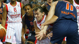 Американская баскетболистка выбросила в унитаз свой российский паспорт. Правда ли это?