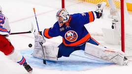 Шикарный матч русского вратаря: остановил Панарина и привел команду к победе в дерби!