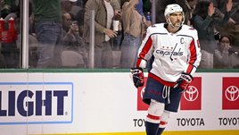 Что за невезение! Овечкин дважды попал в перекладину, но так и не забил