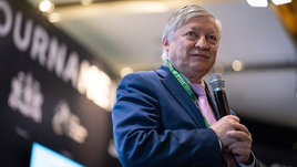 Анатолий Карпов упал и попал в реанимацию. Что случилось с чемпионом мира по шахматам?