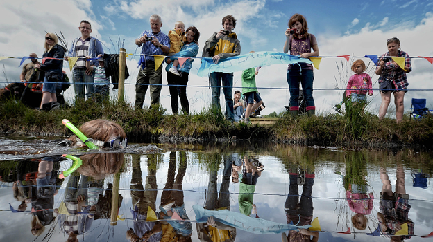 На дистанции болотного заплыва. Фото Getty Images На дистанции болотного заплыва. Фото Getty Images