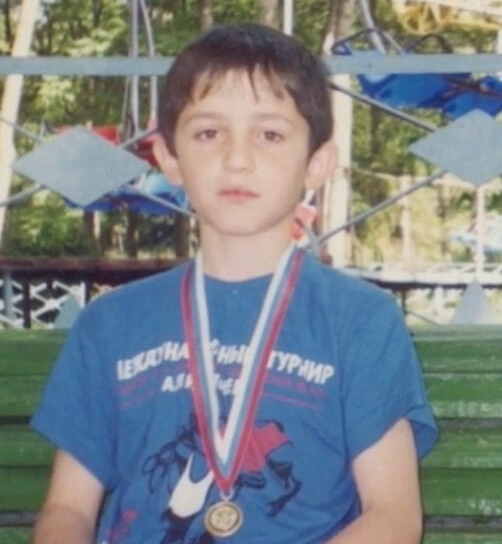 Ислам Махачев в детстве. Фото Соцсети Ислам Махачев в детстве. Фото Соцсети