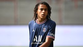 Брата Мбаппе называют будущей звездой «ПСЖ». Ему 15, он тренируется с основой и по стилю похож на Верратти