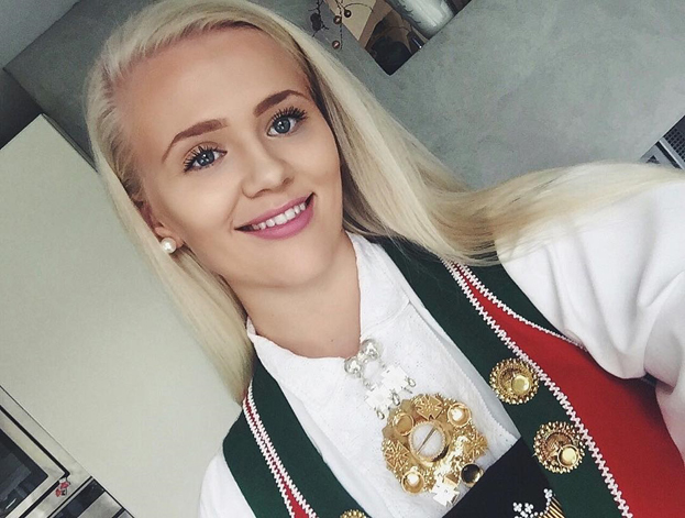 Габриэлле очень идет норвежский национальный костюм — бюнад. Фото Соцсети Габриэлле очень идет норвежский национальный костюм — бюнад. Фото Соцсети