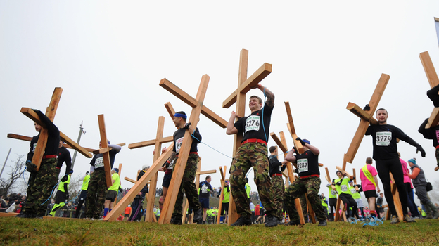 Гонка Tough Guy в Пертоне. Фото Getty Images Гонка Tough Guy в Пертоне. Фото Getty Images
