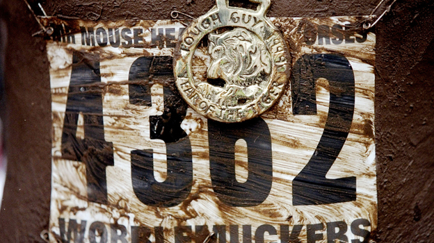 Медаль за участие в гонке Tough Guy в Пертоне. Фото Getty Images Медаль за участие в гонке Tough Guy в Пертоне. Фото Getty Images