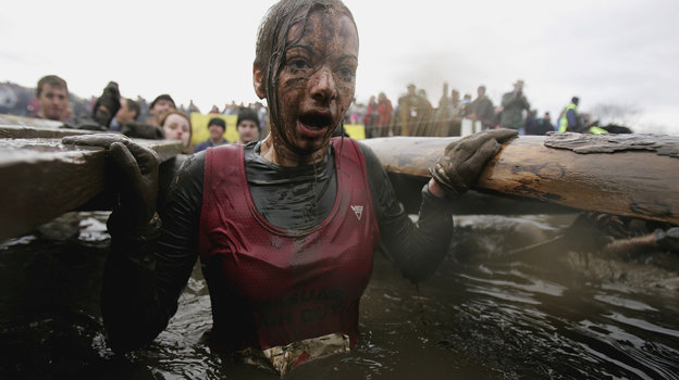 Гонка Tough Guy в Пертоне. Фото Getty Images Гонка Tough Guy в Пертоне. Фото Getty Images