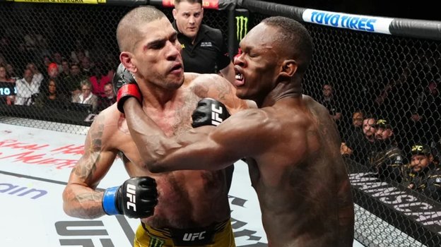 Перейра потрясает соперника левым хуком. Фото Jeff Bottari/Zuffa LLC Перейра потрясает соперника левым хуком. Фото Jeff Bottari/Zuffa LLC