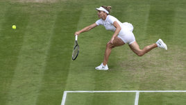 Британцы все-таки узнали про женские критические дни. «Уимблдон» разрешил цветные трусы