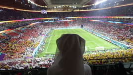 Как по-арабски «мандраж»? Сборная Катара провалила домашнюю премьеру, люди ушли с трибун задолго до конца матча открытия ЧМ