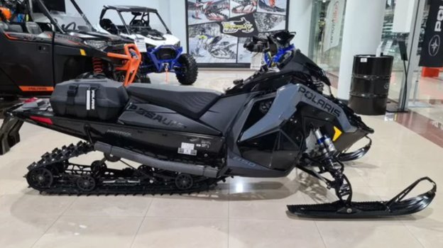 Снегоход-кроссовер. Фото Avito.ru Снегоход-кроссовер. Фото Avito.ru