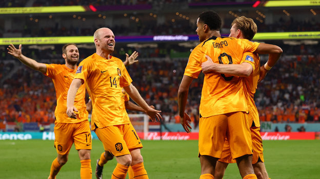 Радость футболистов сборной Нидерландов. Фото Reuters Радость футболистов сборной Нидерландов. Фото Reuters