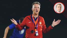 «Ван Гал на тренировке в присутствии телекамер сказал жене: «Можешь пойти в отель. Я скоро приду. Займемся сексом». Удивительный человек!» Интервью Дениса Казанского