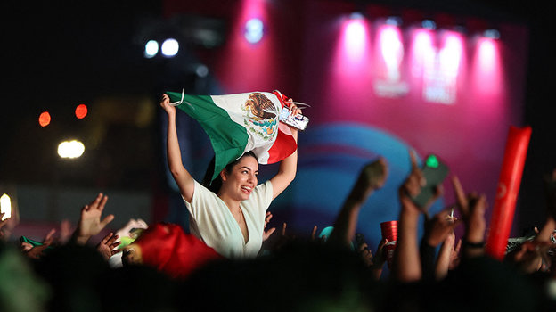 Болельщица. Фото Reuters Болельщица. Фото Reuters