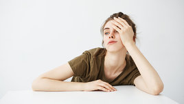 Как понять, что пора обратиться к психологу? 4 признака, на которые стоит обратить внимание