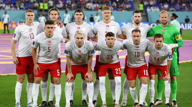 Футболисты сборной Дании перед матчем с Францией на ЧМ-2022. Фото Reuters Футболисты сборной Дании перед матчем с Францией на ЧМ-2022. Фото Reuters