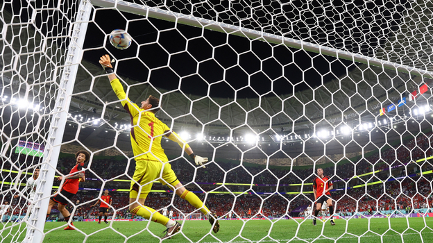 27 ноября. Бельгия — Марокко — 0:2. Второй пропущенный гол Тибо Куртуа. Фото Reuters 27 ноября. Бельгия — Марокко — 0:2. Второй пропущенный гол Тибо Куртуа. Фото Reuters