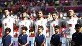 Иран просит дисквалифицировать США на 10 матчей. Скандал из-за флага в соцсетях, который оскорбляет достоинство страны