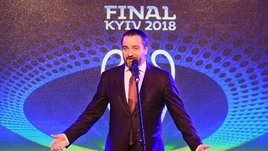 Одиозный руководитель украинского футбола арестован: у него нашли дом за 5 миллионов долларов, а он называет дело против себя «русским следом»