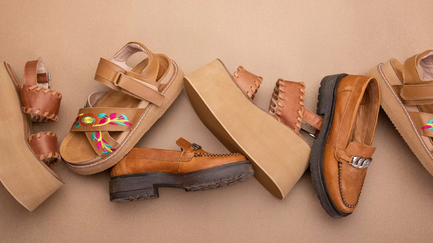 Неудобная обувь. Фото unsplash.com Неудобная обувь. Фото unsplash.com