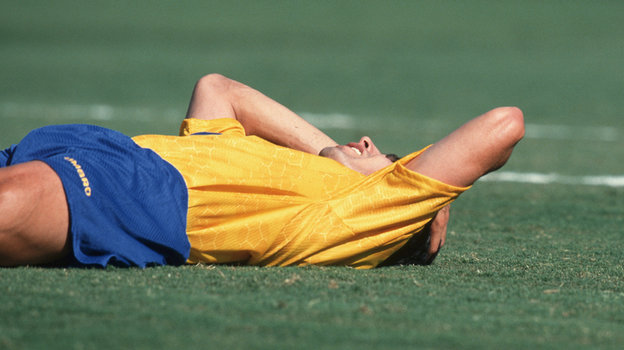 Андрес Эскобар после забитого автогола. Фото Getty Images Андрес Эскобар после забитого автогола. Фото Getty Images
