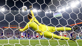 Месси не забил пенальти Польше. Лео мог обойти по голам на ЧМ Марадону и Роналду