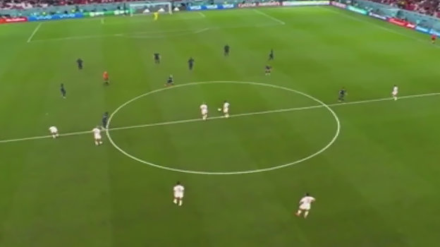 30 ноября. Тунис — Франция — 1:0. Удар по мячу после гола французов. Фото Канал TF1 30 ноября. Тунис — Франция — 1:0. Удар по мячу после гола французов. Фото Канал TF1