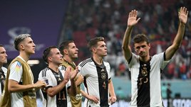 В футбол играют 22 человека, а проигрывают всегда немцы. Второй подряд позорный вылет Германии