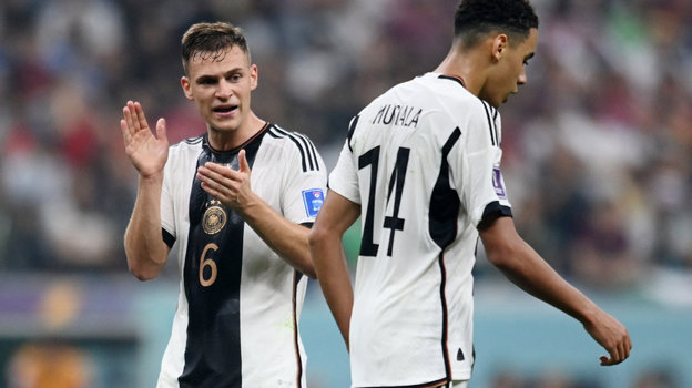 Йозуа Киммих и Джамал Мусиала. Фото Reuters Йозуа Киммих и Джамал Мусиала. Фото Reuters
