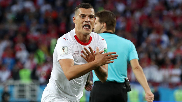 Жест Гранита Джаки. Фото Getty Images Жест Гранита Джаки. Фото Getty Images