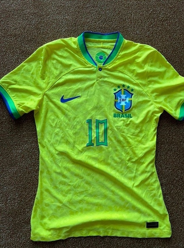 Футболка Неймара. Фото Соцсети Футболка Неймара. Фото Соцсети