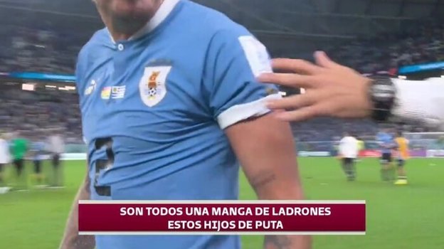 Защитник сборной Уругвая Хосе Мария Хименес после матча. Защитник сборной Уругвая Хосе Мария Хименес после матча.