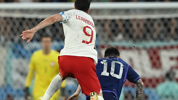 Роберт Левандовски и Лионель Месси. Фото Reuters Роберт Левандовски и Лионель Месси. Фото Reuters