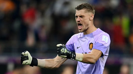 «Я уже не мечтал сыграть на чемпионате мира. Только ван Гал мог пойти на такое». Интервью голкипера голландцев Нопперта — человека странной судьбы