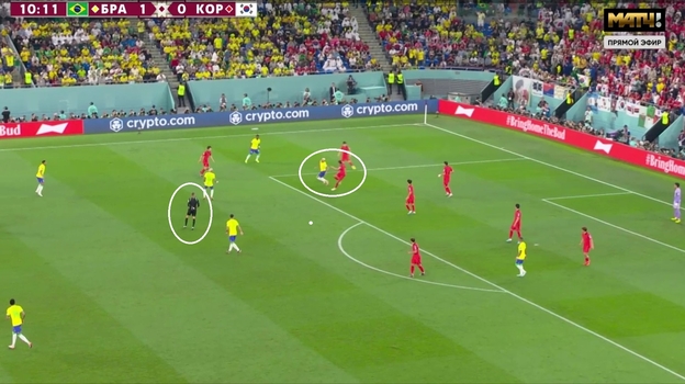 Бразилия — Корея: фол на Ришарлисоне. Фото Скриншот трансляции Бразилия — Корея: фол на Ришарлисоне. Фото Скриншот трансляции