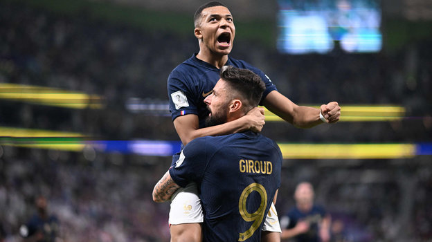 Килиан Мбаппе и Оливье Жиру. Фото AFP Килиан Мбаппе и Оливье Жиру. Фото AFP