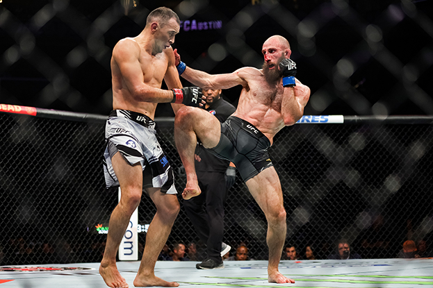 Исмагулов победил Кутателадзе решением большинства. Фото Getty Images Исмагулов победил Кутателадзе решением большинства. Фото Getty Images