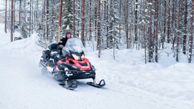 Снегоход. Фото roman_babakin, freepik.com Снегоход. Фото roman_babakin, freepik.com