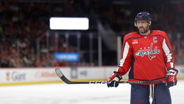 Овечкин не смог достать легенду. Сделал шикарный пас, но сам так и не забил