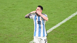 Месси раз и навсегда докажет, что он лучше Роналду? В финале он претендует на четыре приза